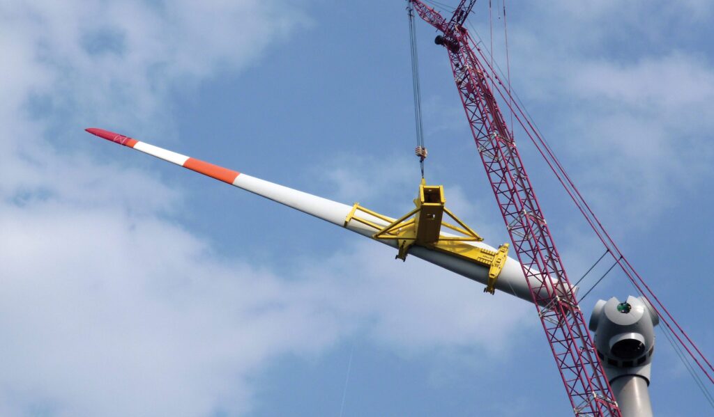 Blade_Dragon,_Installing_a_single_blade,_Liftra